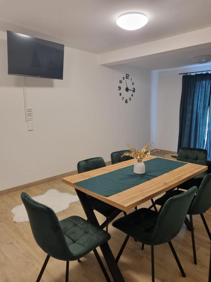 Apartamenty Jelen Pod Grapom Banska Nizna Eksteriør bilde